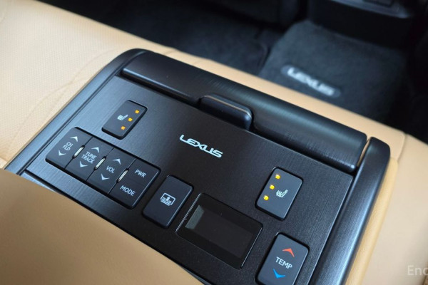 2023 Lexus ES с пробегом 32 248 км