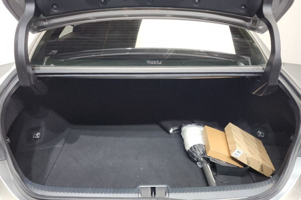 2022 Lexus ES с пробегом 84 959 км