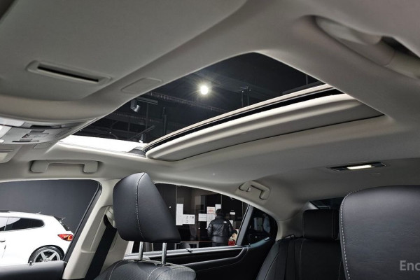 2023 Lexus ES с пробегом 37 344 км