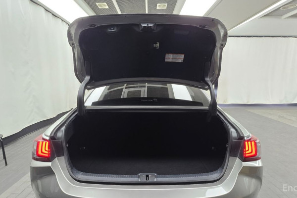 2023 Lexus ES с пробегом 82 511 км