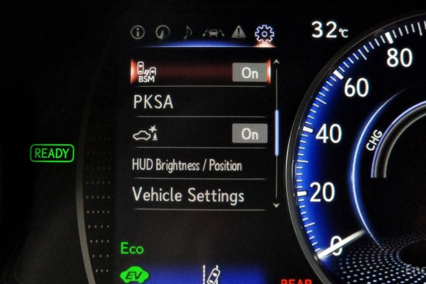 2023 Lexus ES с пробегом 32 006 км