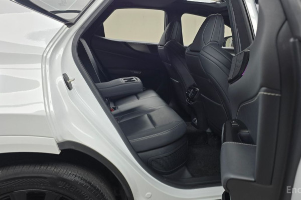 2022 Lexus NX с пробегом 83 584 км