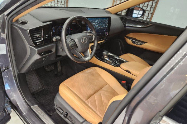 2022 Lexus NX с пробегом 82 256 км