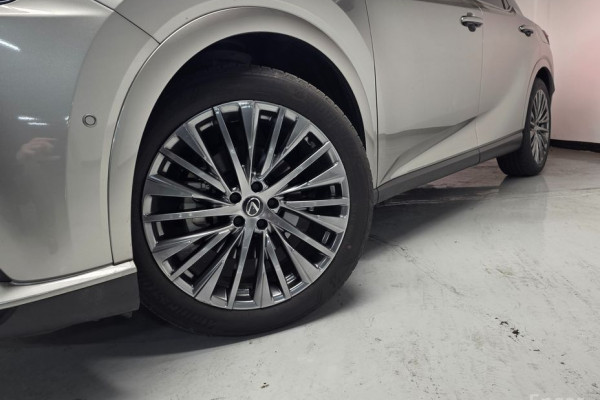 2023 Lexus RX с пробегом 63 150 км