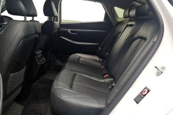 2021 Hyundai Sonata с пробегом 63 986 км