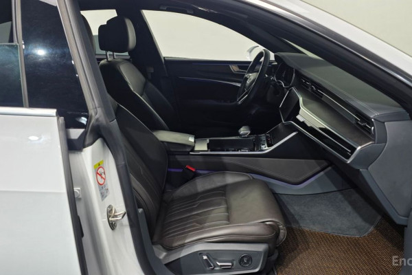 2021 Audi A7 с пробегом 49 130 км