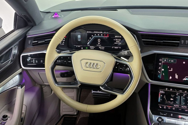 2022 Audi A7 с пробегом 40 095 км