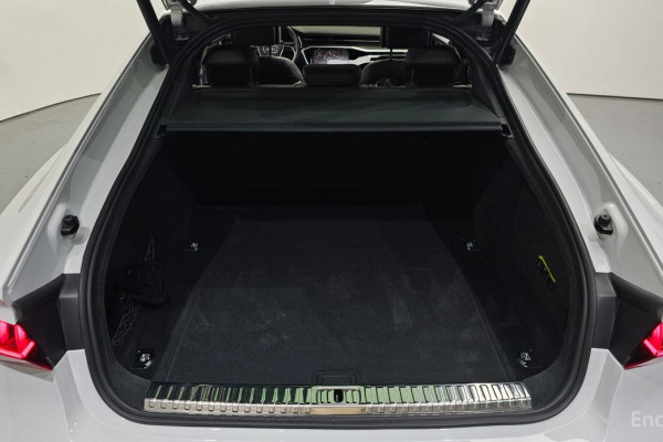 2022 Audi A7 с пробегом 76 532 км