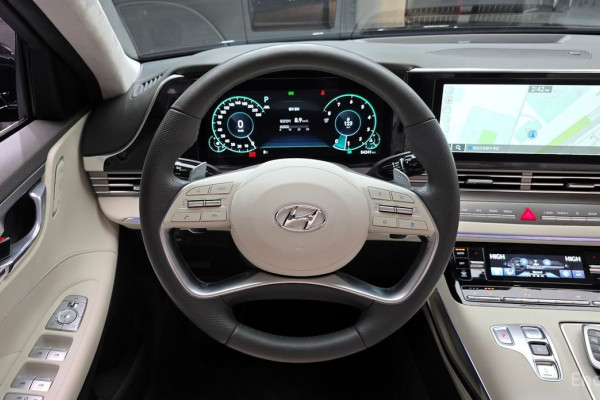 2022 Hyundai Grandeur с пробегом 54 241 км