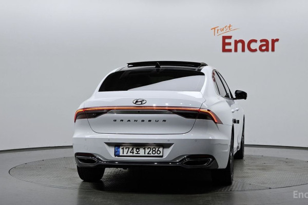 2022 Hyundai Grandeur с пробегом 102 760 км