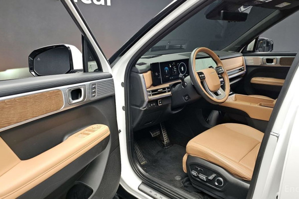 2023 Hyundai Santa Fe с пробегом 18 936 км