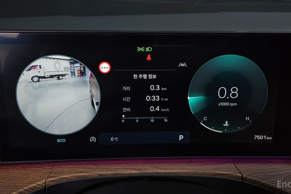 2025 Hyundai Santa Fe с пробегом 7 501 км