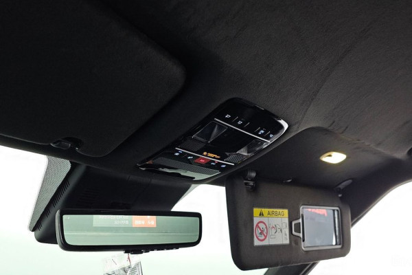 2025 Hyundai Santa Fe с пробегом 10 236 км