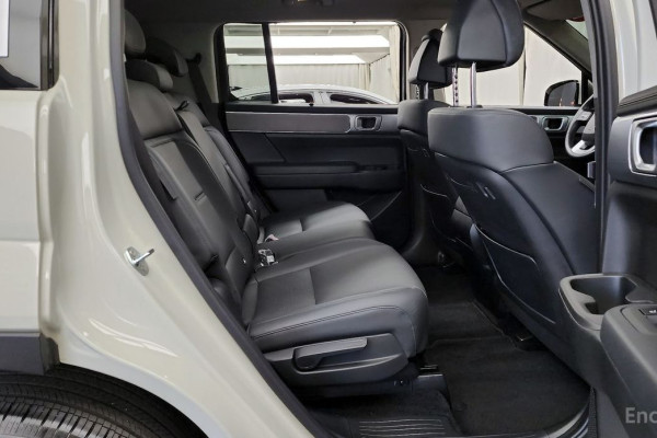 2024 Hyundai Santa Fe с пробегом 22 989 км