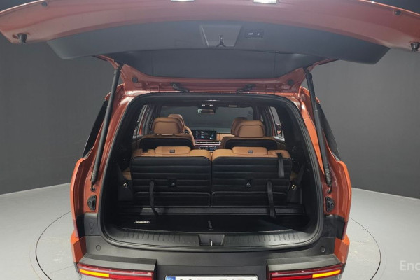 2025 Hyundai Santa Fe с пробегом 7 501 км