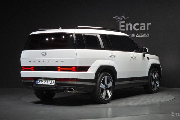 2023 Hyundai Santa Fe с пробегом 16 385 км