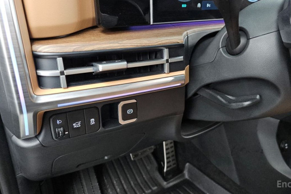 2025 Hyundai Santa Fe с пробегом 19 044 км