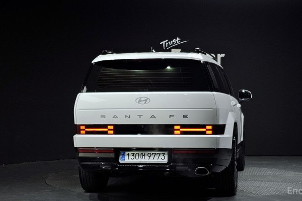 2023 Hyundai Santa Fe с пробегом 6 071 км