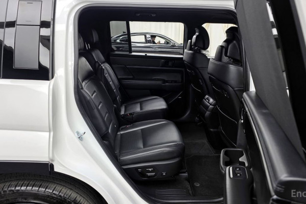 2024 Hyundai Santa Fe с пробегом 34 403 км