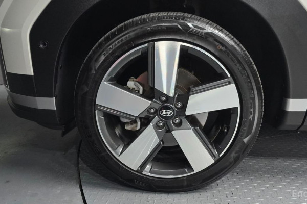 2024 Hyundai Santa Fe с пробегом 15 306 км