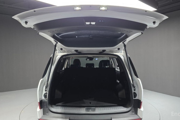 2023 Hyundai Santa Fe с пробегом 25 750 км