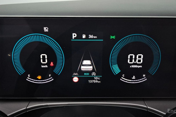 2024 Hyundai Santa Fe с пробегом 13 759 км