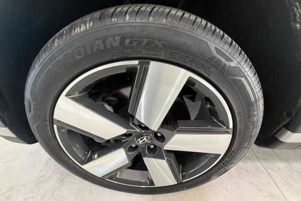 2024 Hyundai Santa Fe с пробегом 9 720 км