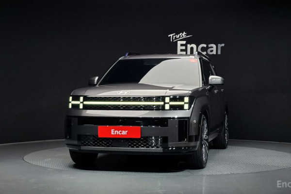 2023 Hyundai Santa Fe с пробегом 8 947 км