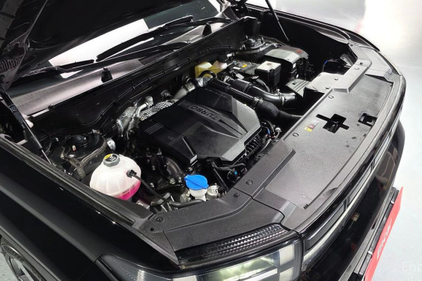 2024 Hyundai Santa Fe с пробегом 10 285 км