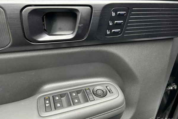 2025 Hyundai Santa Fe с пробегом 33 767 км