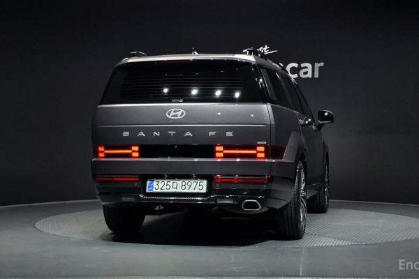 2023 Hyundai Santa Fe с пробегом 8 947 км