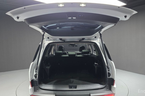 2023 Hyundai Santa Fe с пробегом 38 632 км