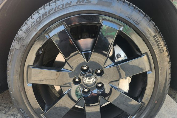 2024 Hyundai Santa Fe с пробегом 22 000 км