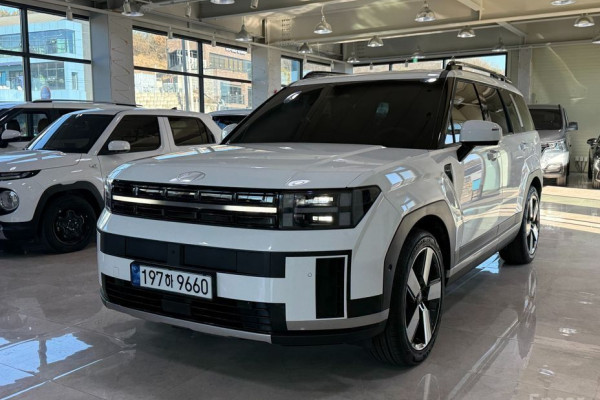 2024 Hyundai Santa Fe с пробегом 9 720 км