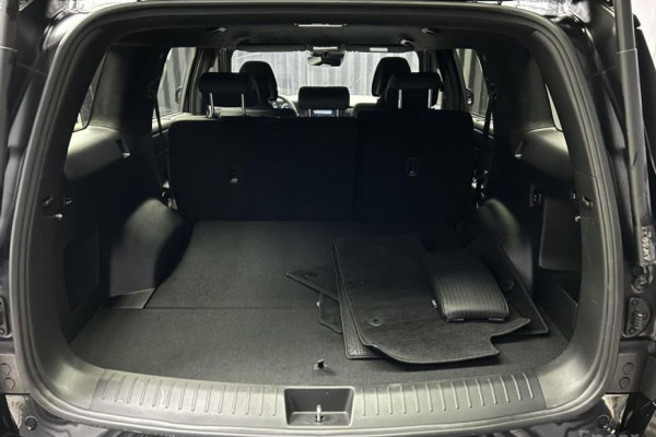 2025 Hyundai Santa Fe с пробегом 33 767 км