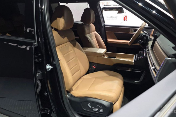 2024 Hyundai Santa Fe с пробегом 10 285 км