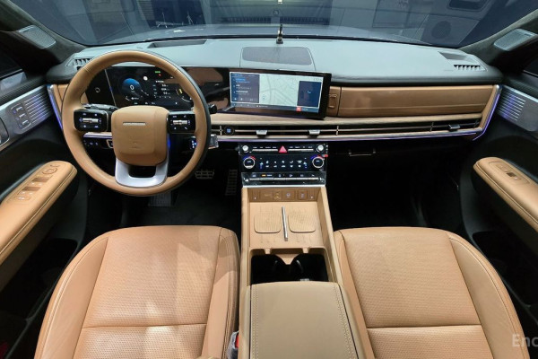 2023 Hyundai Santa Fe с пробегом 8 947 км