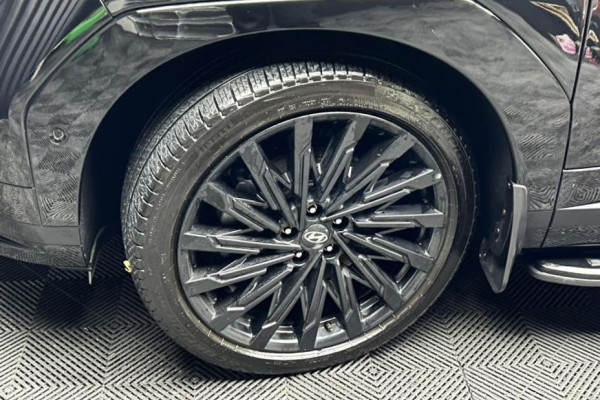 2025 Hyundai Santa Fe с пробегом 33 767 км