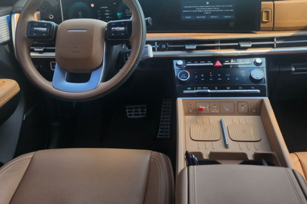 2024 Hyundai Santa Fe с пробегом 22 000 км