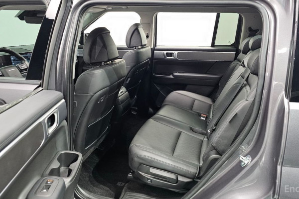 2024 Hyundai Santa Fe с пробегом 13 759 км