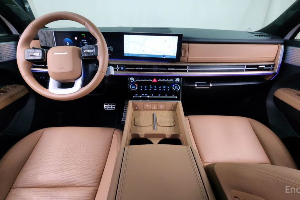 2024 Hyundai Santa Fe с пробегом 14 931 км