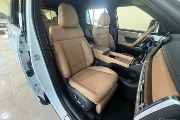 2024 Hyundai Santa Fe с пробегом 9 720 км