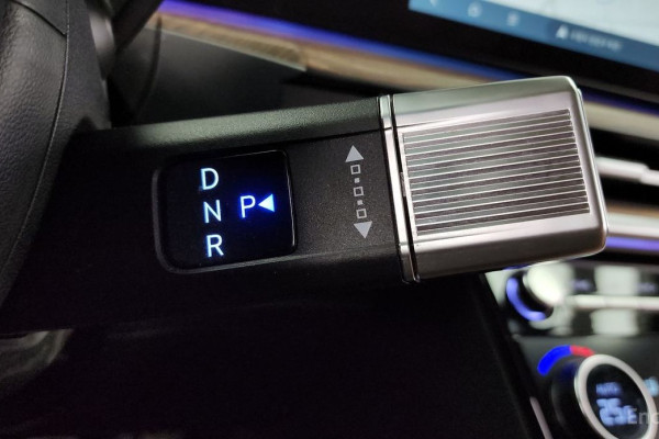 2024 Hyundai Santa Fe с пробегом 14 931 км