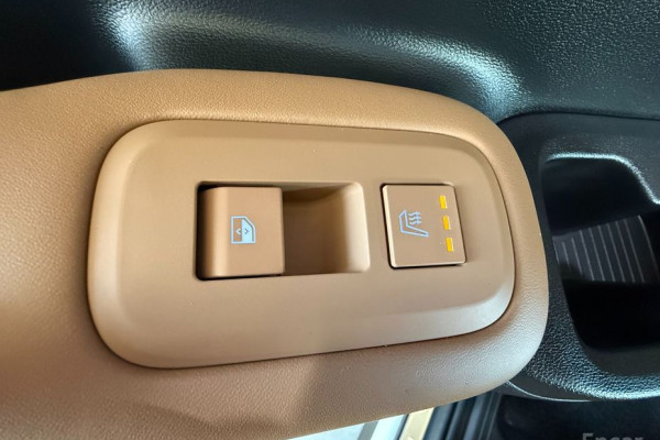 2024 Hyundai Santa Fe с пробегом 9 720 км