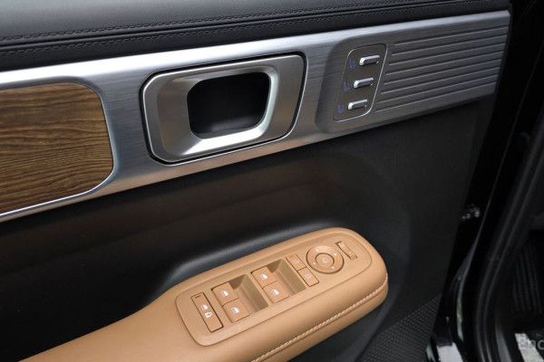 2024 Hyundai Santa Fe с пробегом 10 285 км