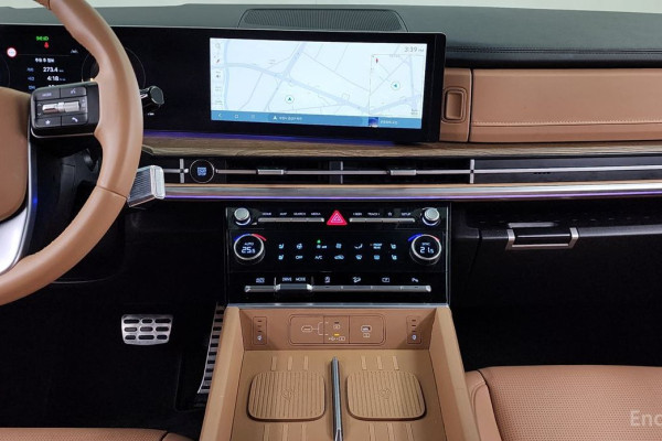 2024 Hyundai Santa Fe с пробегом 14 931 км