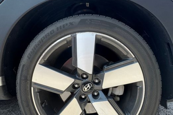 2024 Hyundai Santa Fe с пробегом 39 528 км