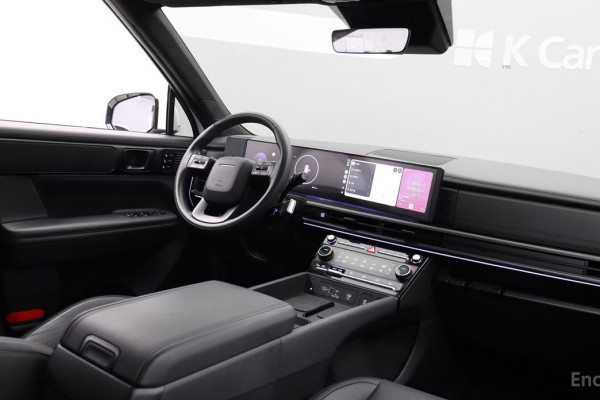 2024 Hyundai Santa Fe с пробегом 9 811 км