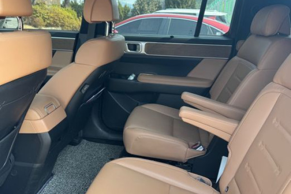 2024 Hyundai Santa Fe с пробегом 39 528 км