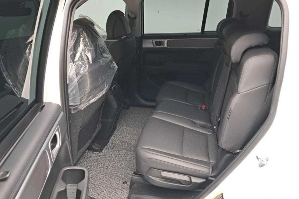 2024 Hyundai Santa Fe с пробегом 8 747 км